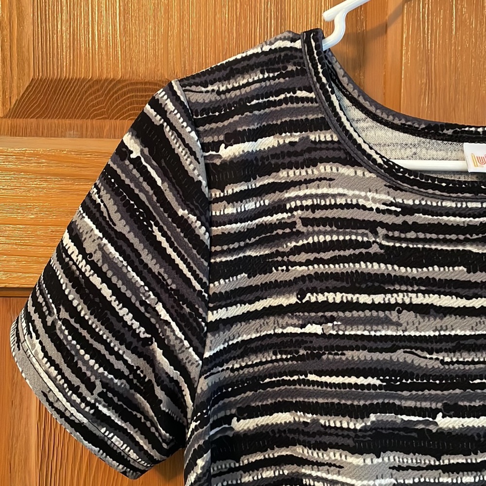 LuLaRoe black/gray/white striped high/low dress - Picture 3 of 8